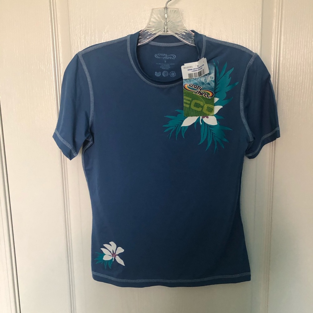 Crazy Shirts Women’s UV Blocking Rash Guard Blue